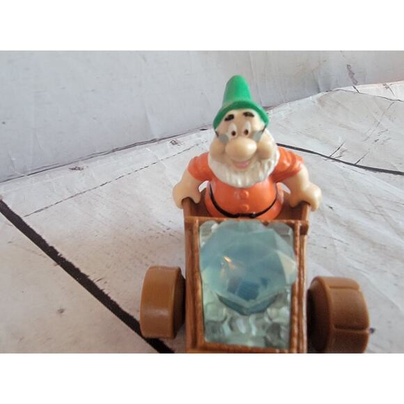 McDonalds Happy Meal 1992 Disney Snow White And The Seven Dwarfs Doc Toy - Picture 2 of 4